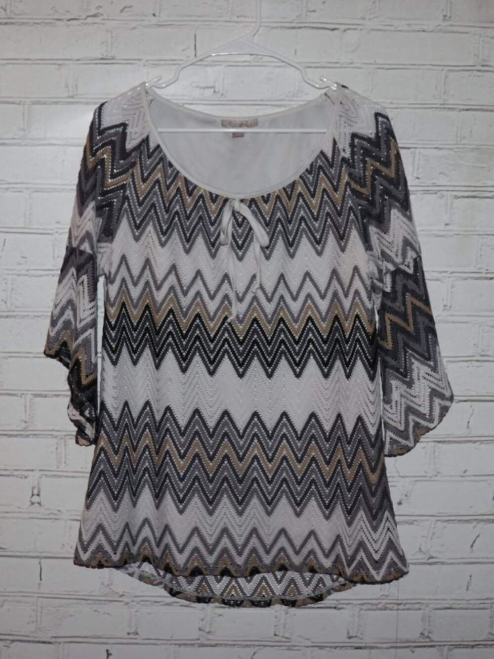 🖤🤍 Roz & Ali Women’s Chevron Blouse · Size Large